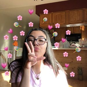 Meet your Posher, Vivian